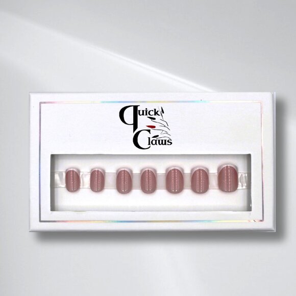 Elegant Squoval Press-On Nails with Classic French Tips - Picture 2 of 3